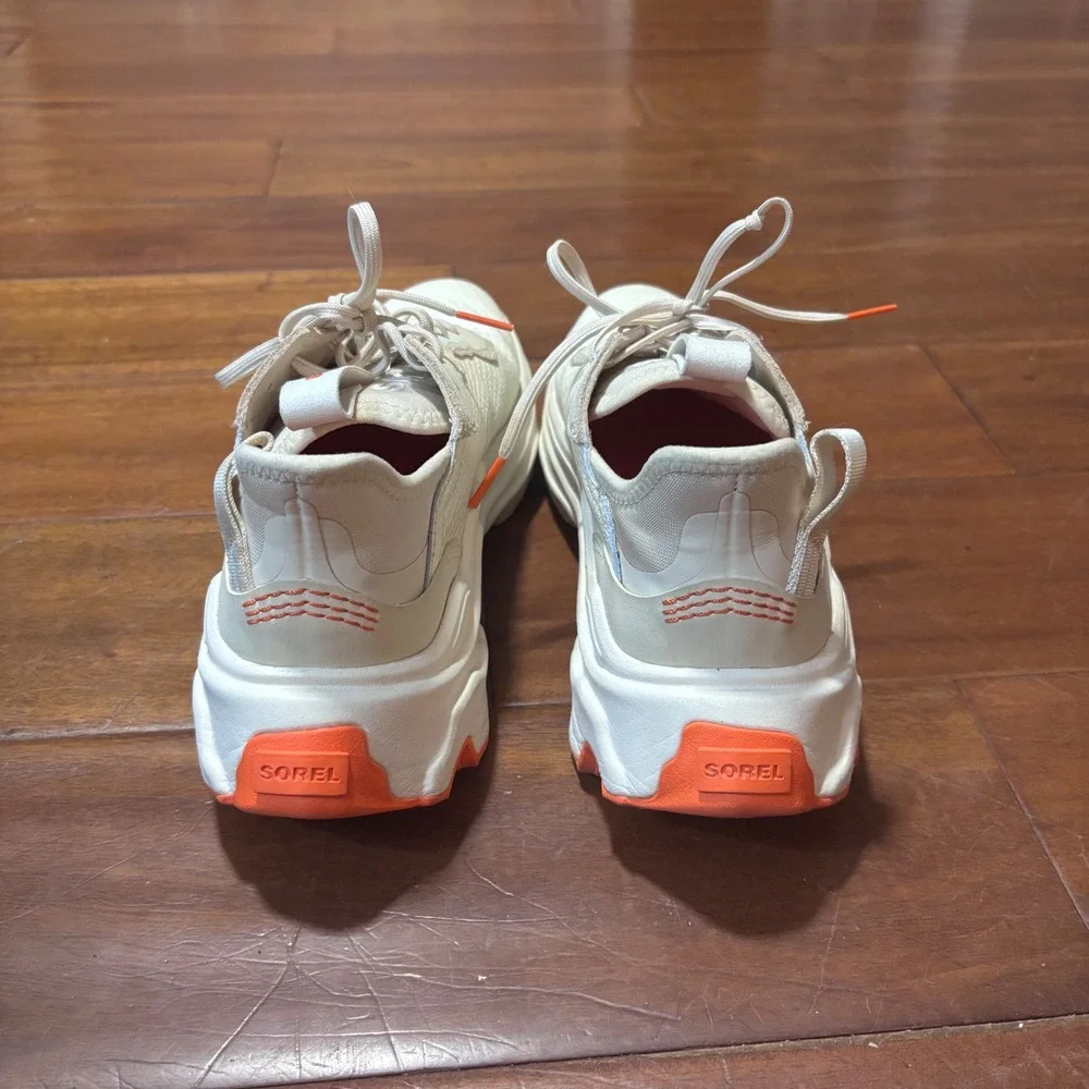 SOREL Kinetic Breakthru City Lace Sneaker Ceramic Orange Dad Shoes Gorpcore Sz 9